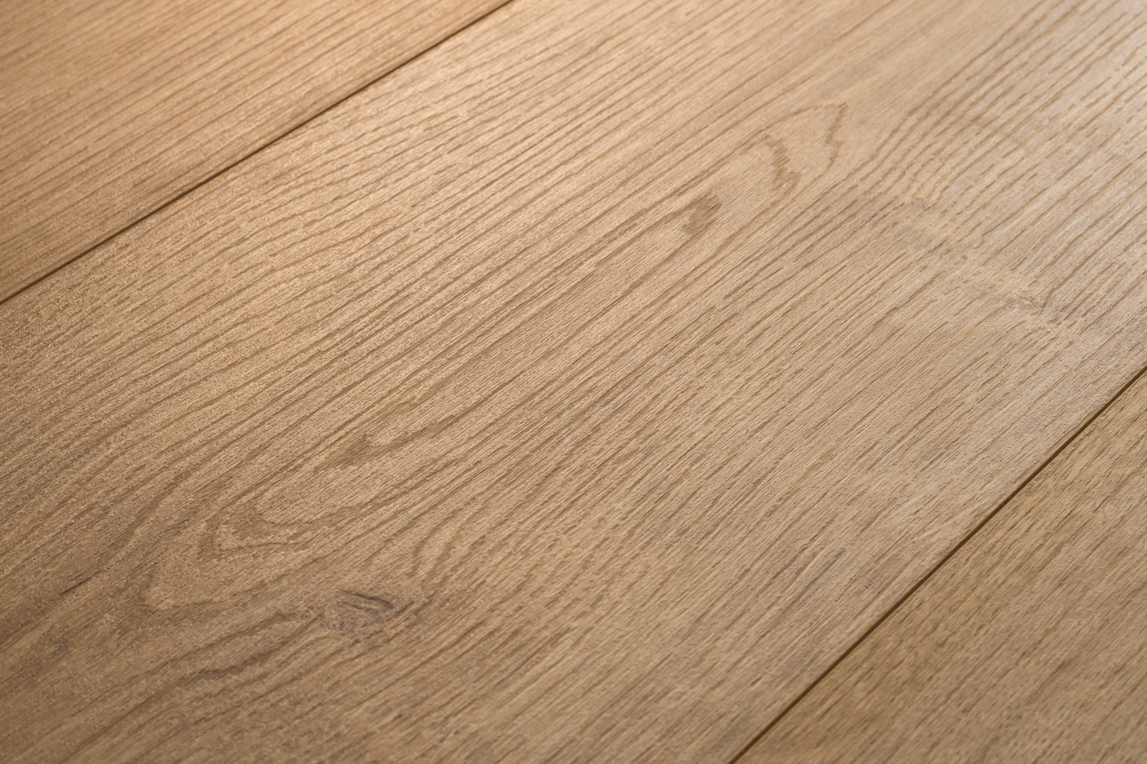 LVT